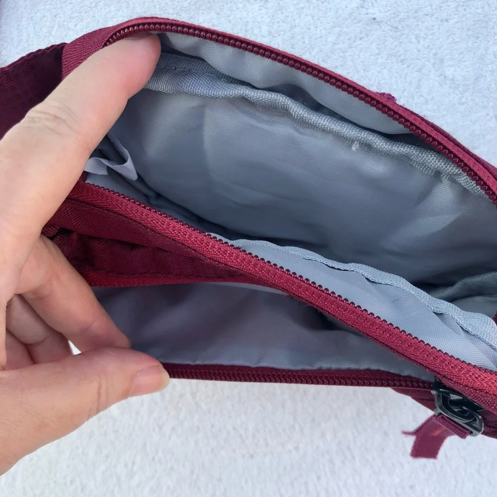 Quest Small Recreational Waist Bag Reflective Strip Adjustable Strap Running